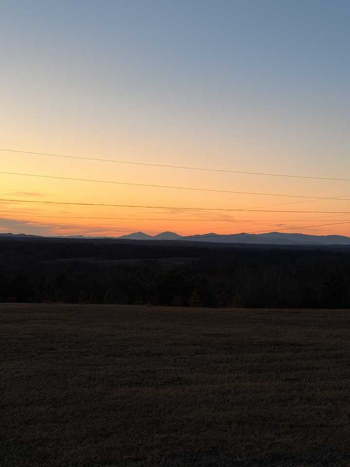 682 Tower Hill Rd - Photo 2 of 20