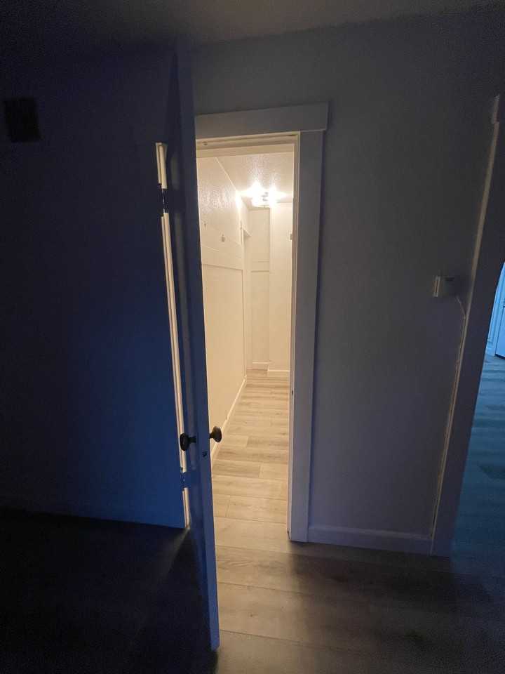 210 Reno Ave - Photo 6 of 14
