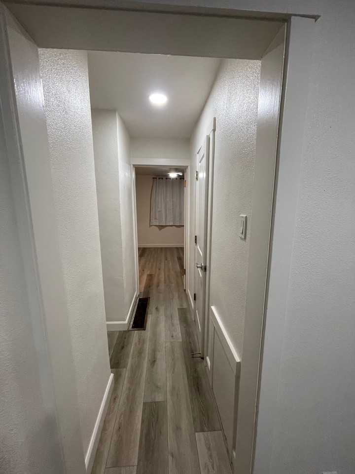 210 Reno Ave - Photo 7 of 14