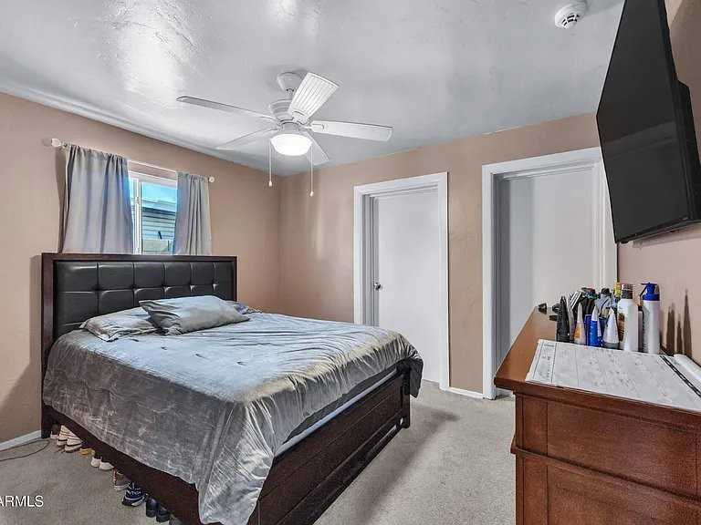 2801 W Glenrosa Ave - Photo 5 of 7