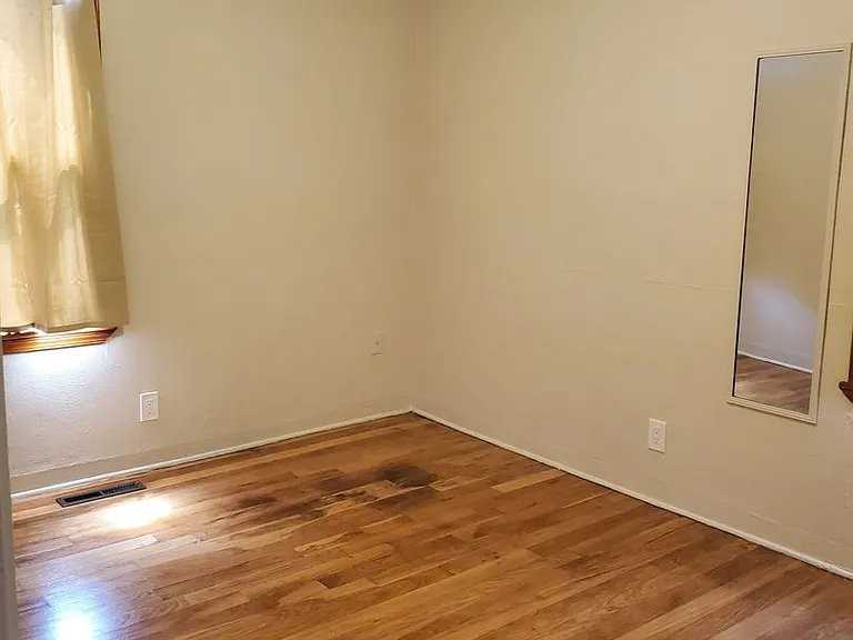 224 E Graves Rd - Photo 5 of 20