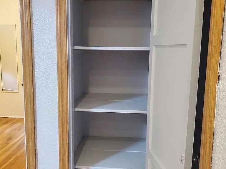 224 E Graves Rd - Photo 7 of 20