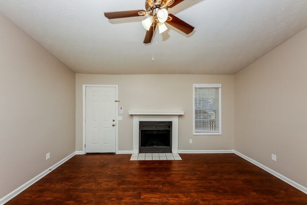 1799 Killarney Dr Sw - Photo 6 of 18