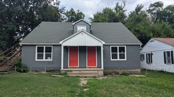 featured image of 520 S Barrett Ave #520