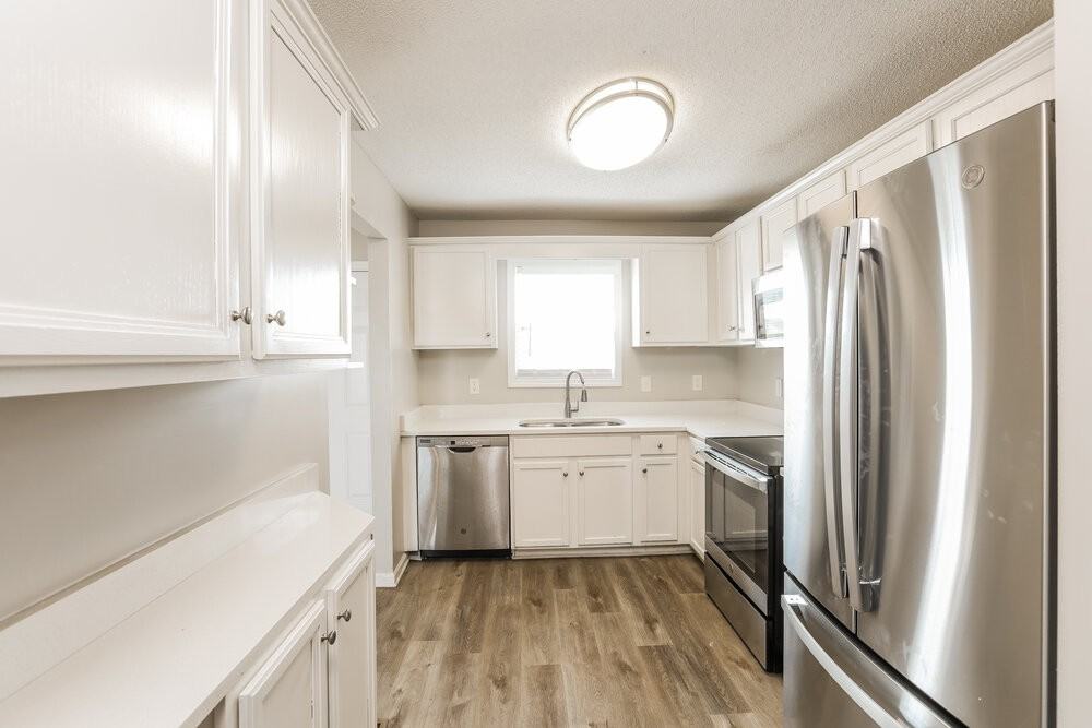 600 Sheffield Ct - Photo 7 of 17