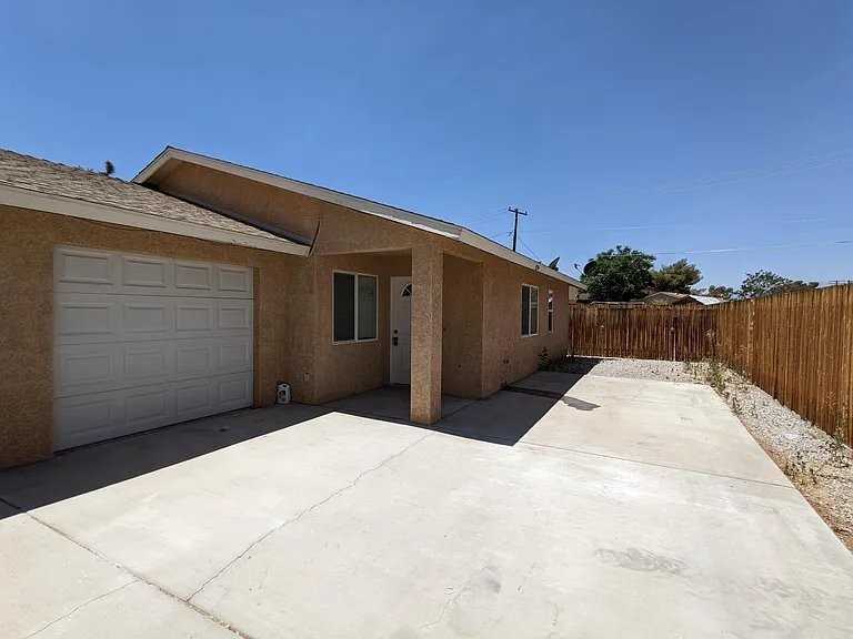 7154 Barberry Ave #A - Photo 5 of 17