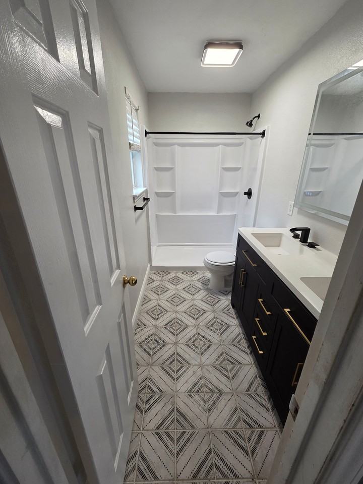 8826 Fernbrook - Photo 3 of 11