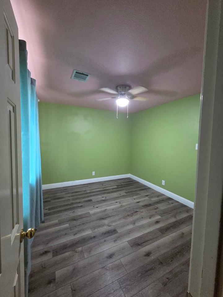 8826 Fernbrook - Photo 7 of 11