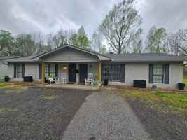 featured image of 24 Linder Rd #1