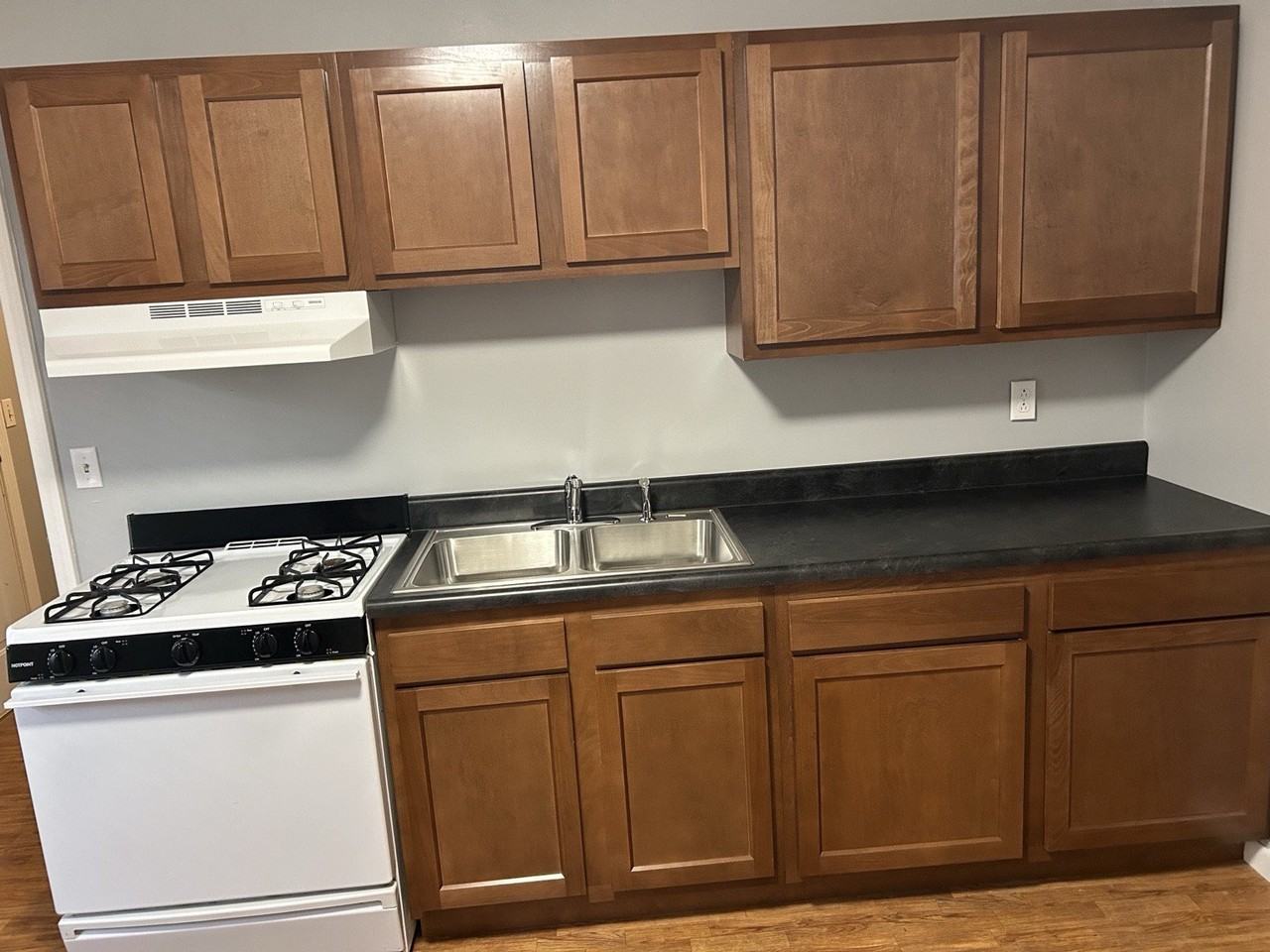 361 E Spruce St - Photo 4 of 14