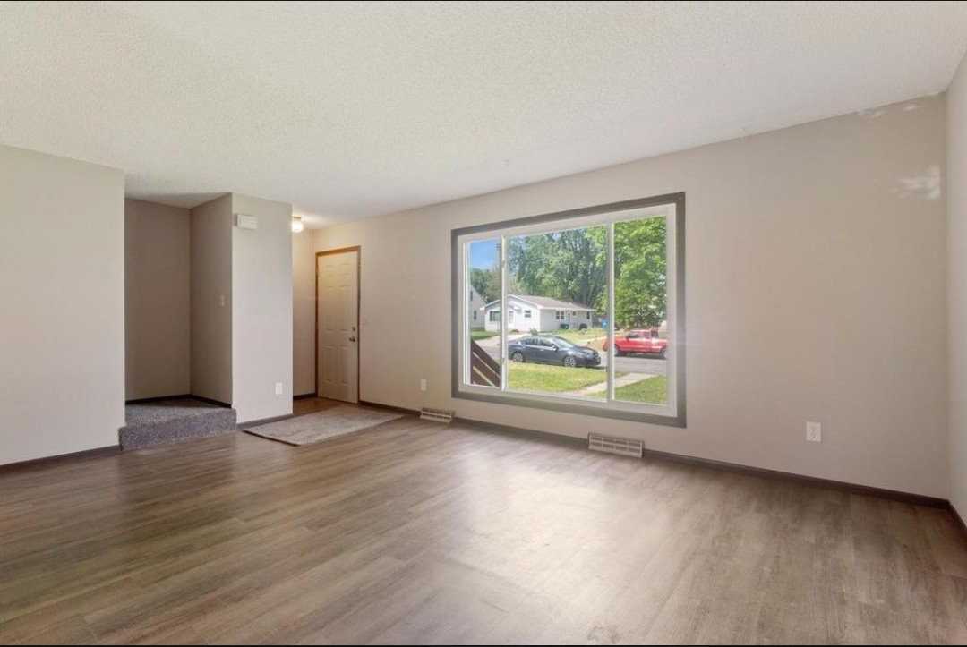 605 10th Ave S #605 - Photo 4 of 12