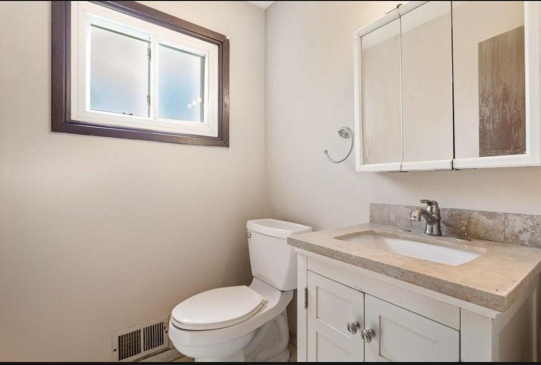 605 10th Ave S #605 - Photo 3 of 11