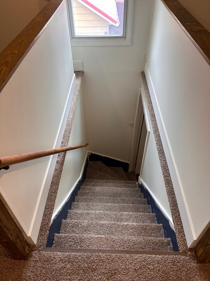 412 Oak St #1 - Photo 4 of 5