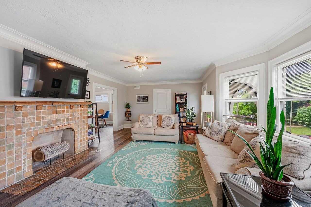 853 Glenwood Ave #2 - Photo 7 of 20