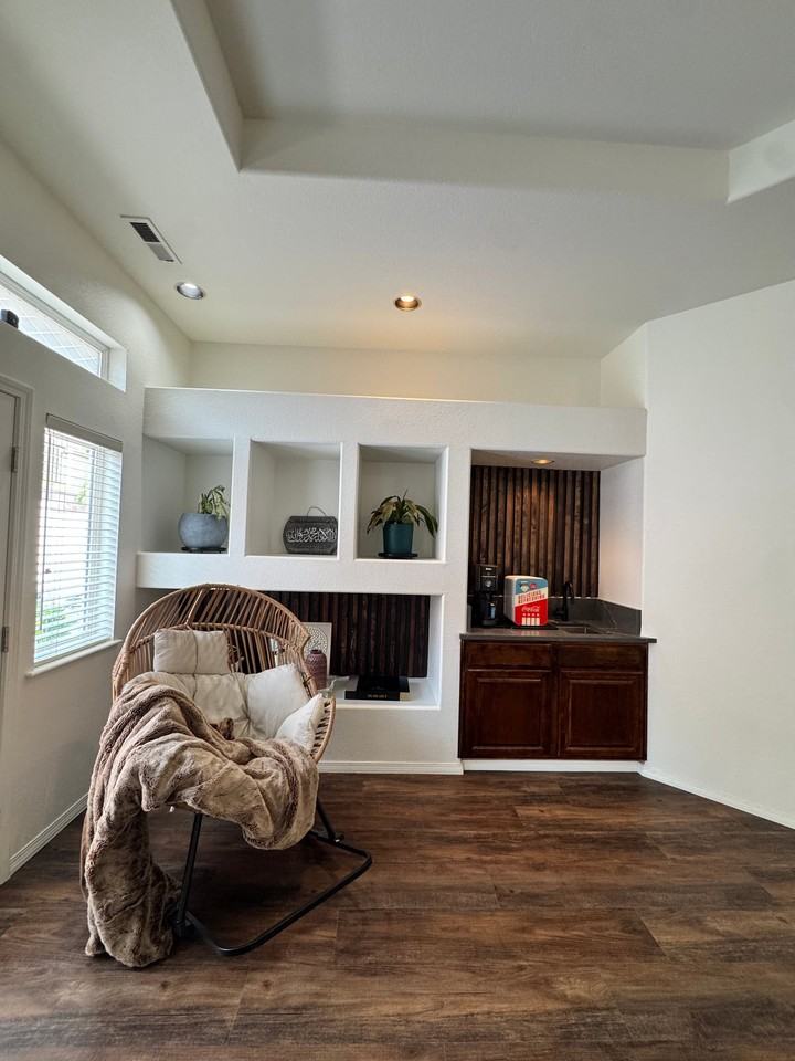 1503 N Montana Ct - Photo 5 of 20