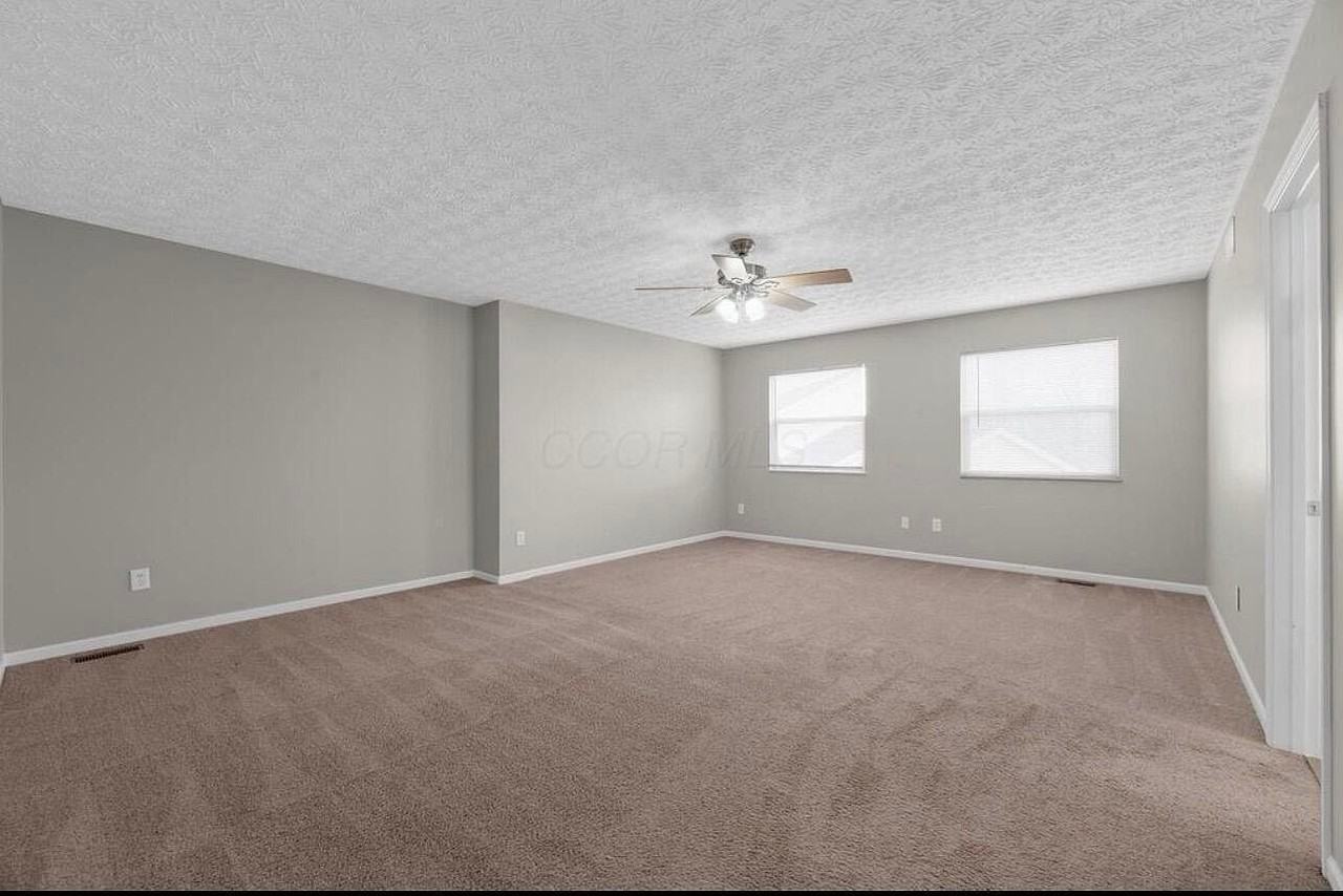 6168 Glen Village Dr - Photo 3 of 11
