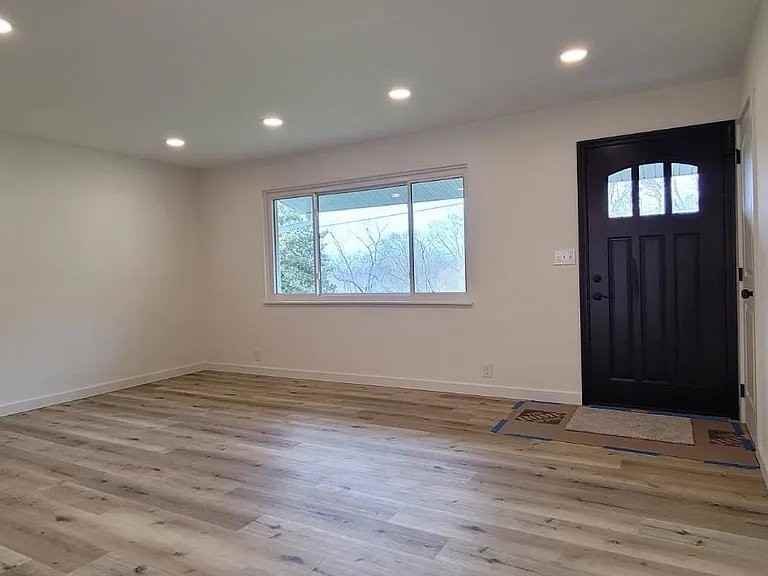 969 Robin Hill Dr - Photo 6 of 20