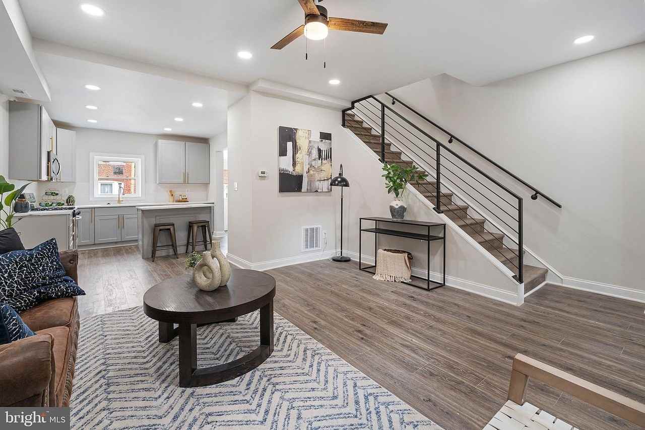 202 Adams St Ne - Photo 7 of 17