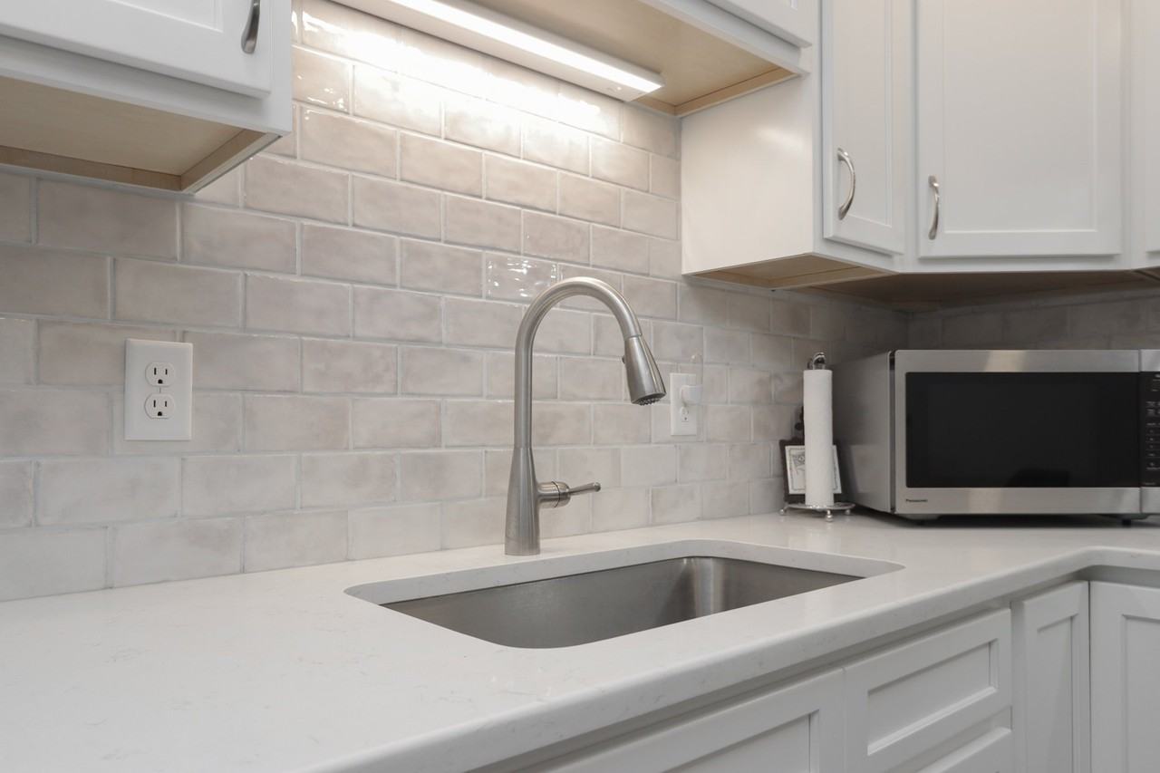 159 Redfern Dr #2 - Photo 5 of 29