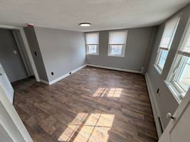 featured image of 34 Commercial St #2