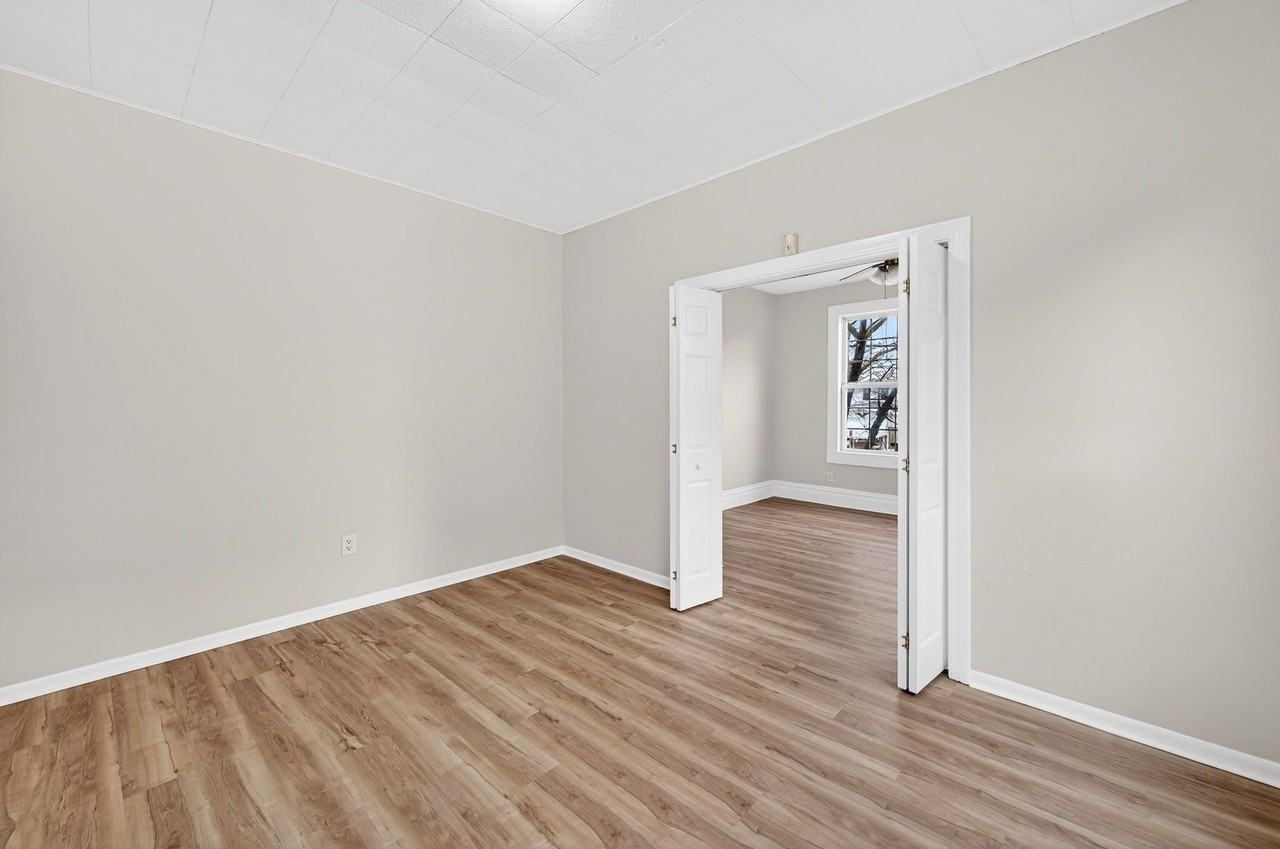 4028 Schiller Pl - Photo 5 of 14