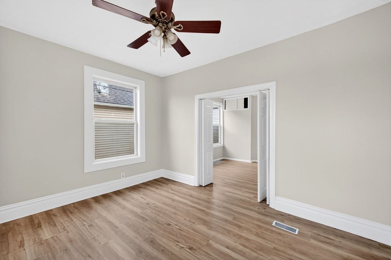 4028 Schiller Pl - Photo 6 of 14