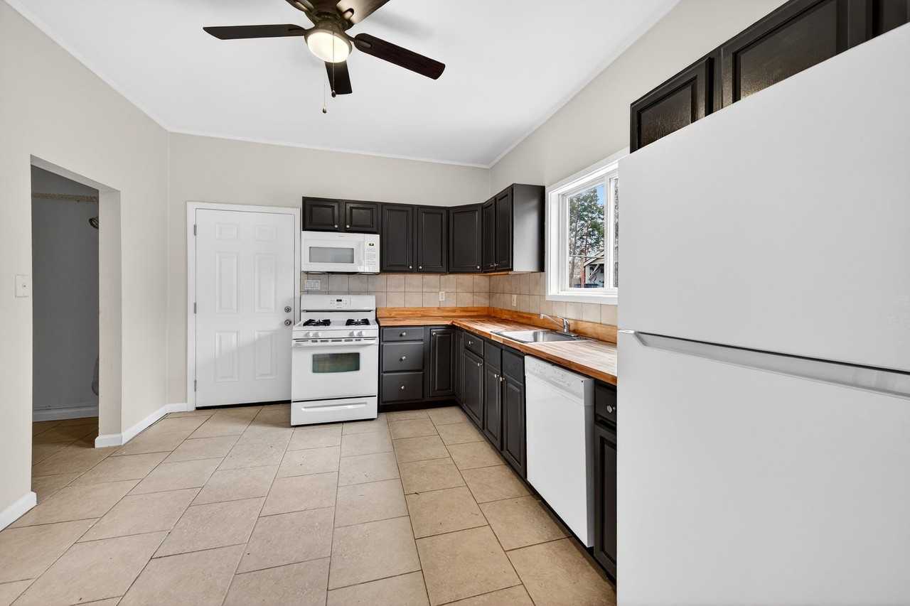 4028 Schiller Pl - Photo 7 of 14