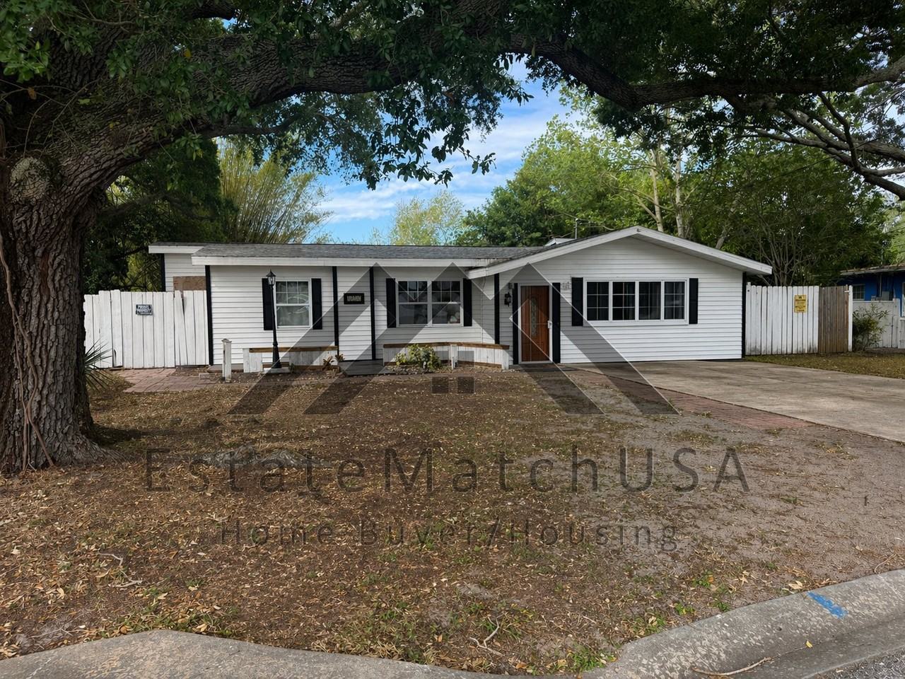 1512 Stevensons Dr - Photo 2 of 20