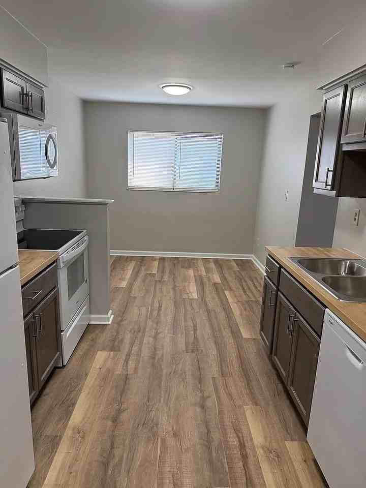38 Providence Dr #49 - Photo 6 of 8
