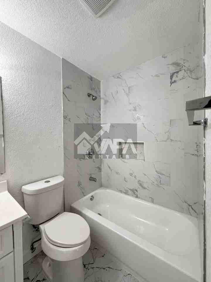 13811 Flairwood St - Photo 6 of 12