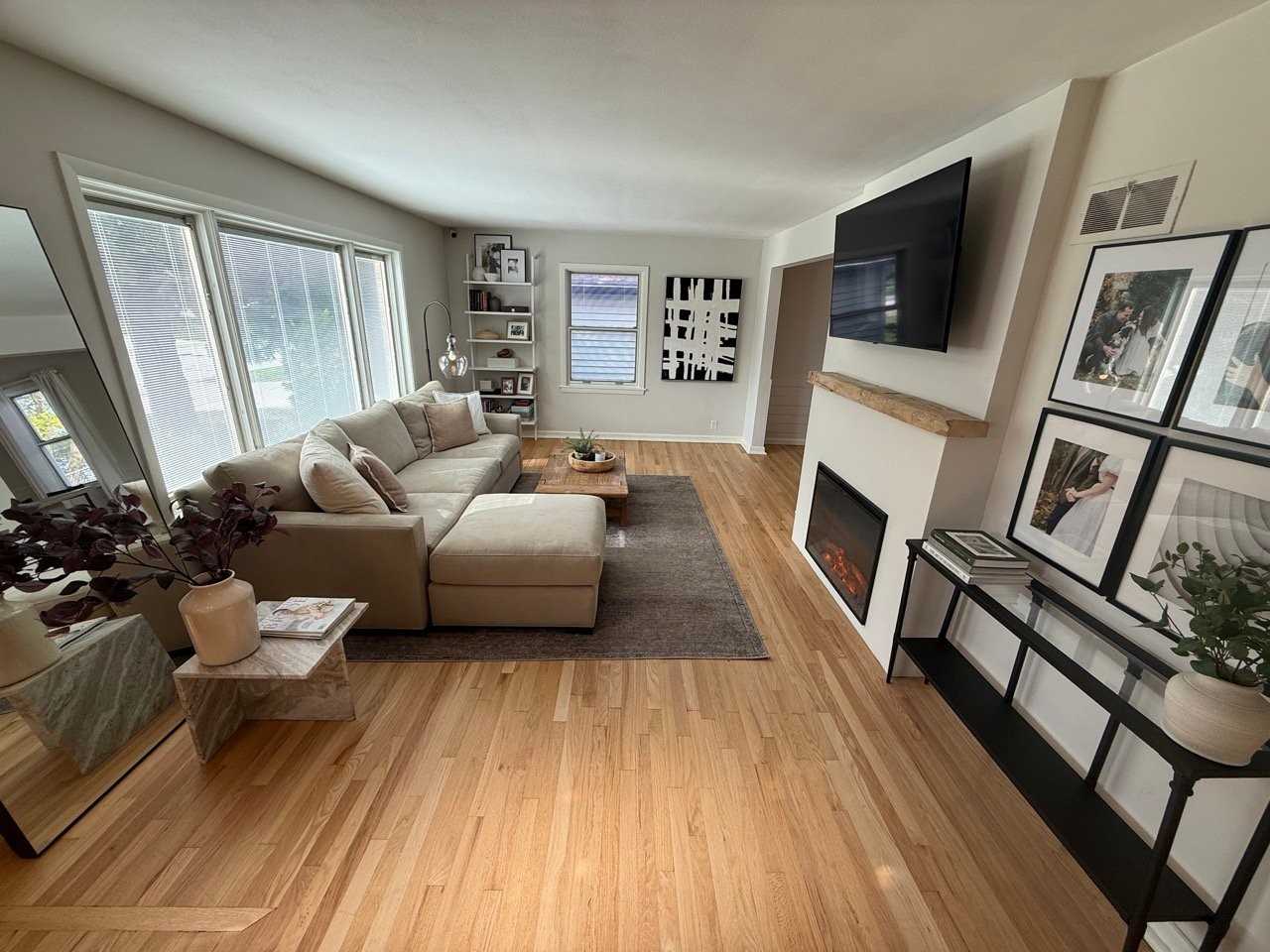 5350 N Navajo Ave - Photo 2 of 20