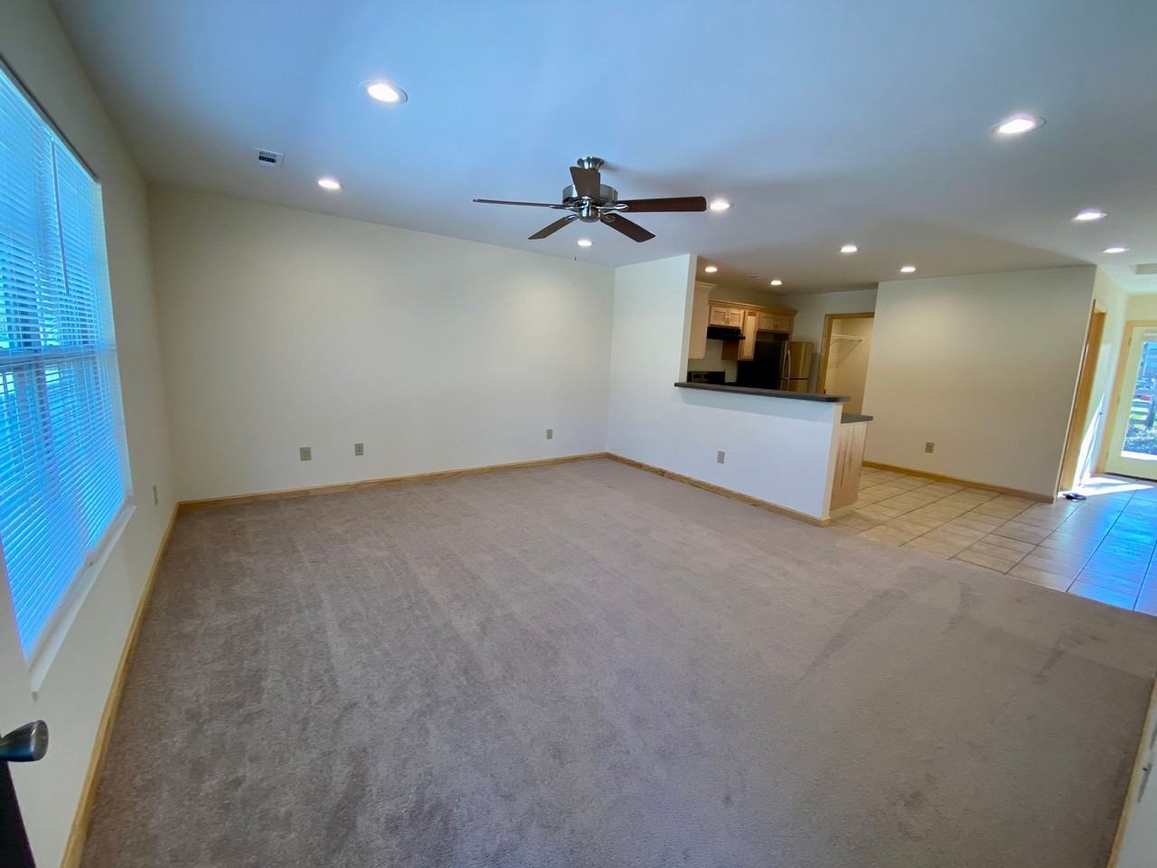 814 S Spring St #3 - Photo 3 of 10
