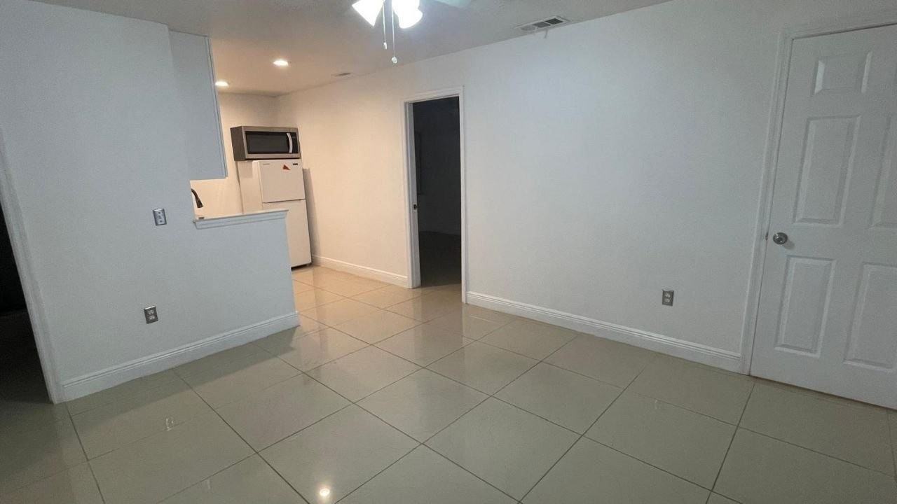 456 Betsy Ross Ter - Photo 5 of 15