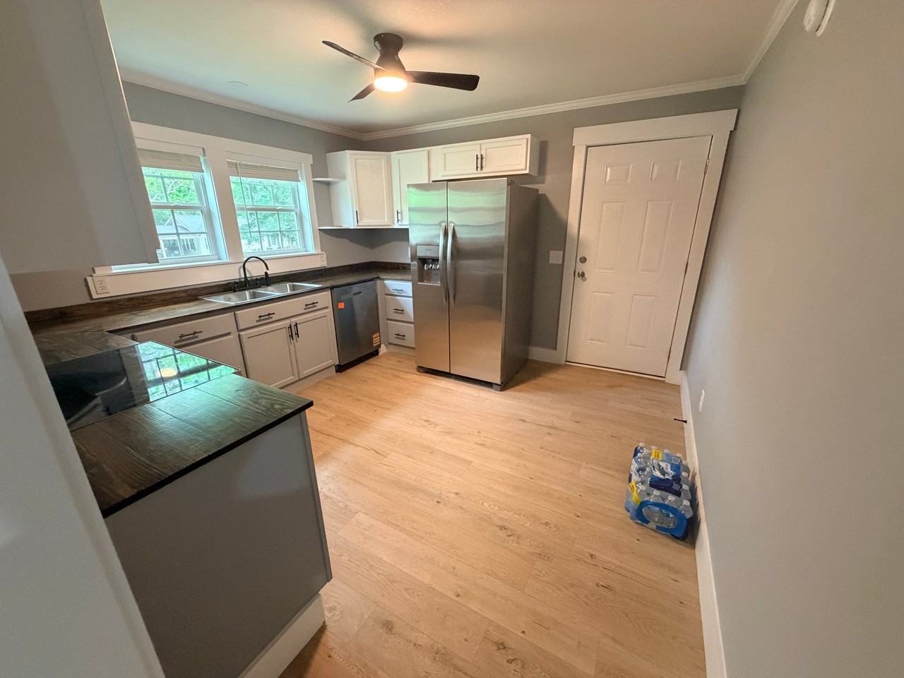 204 12th Ave - Photo 4 of 20