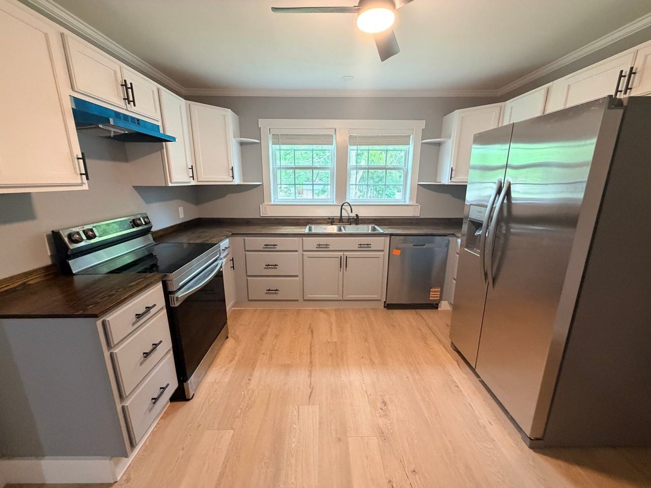 204 12th Ave - Photo 5 of 20