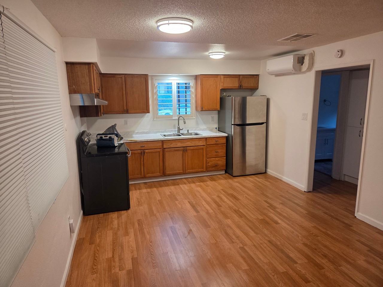 1916 17th St #1918 - Photo 2 of 7