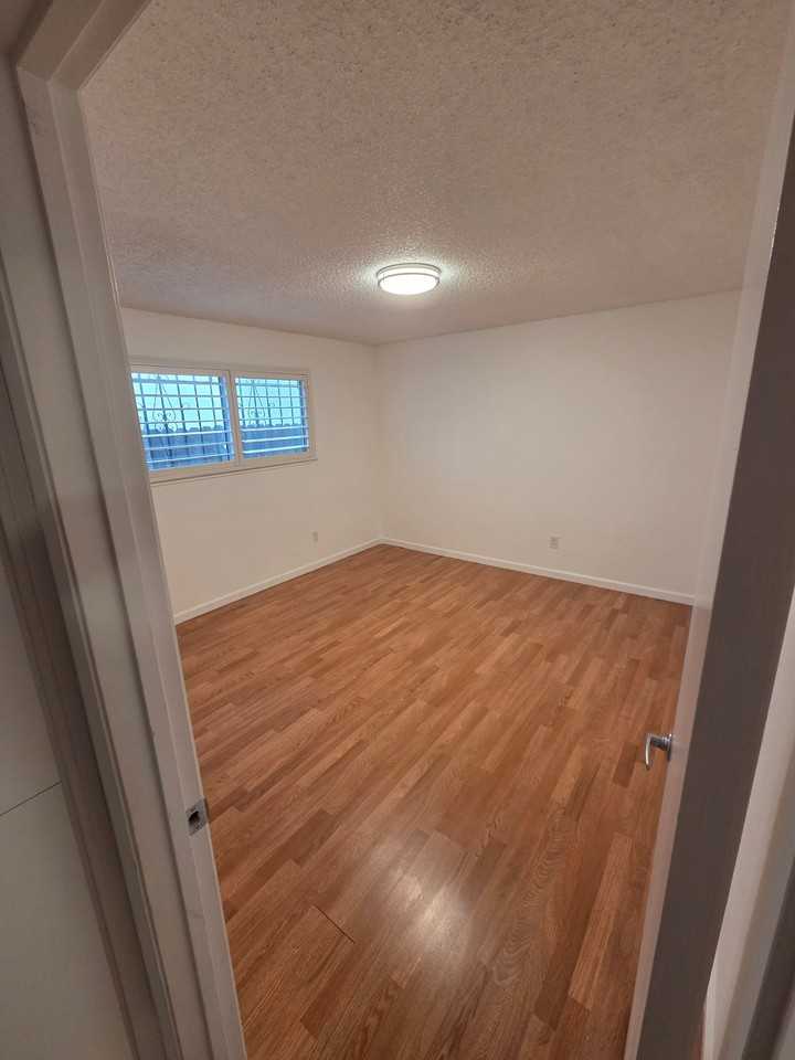 1916 17th St #1918 - Photo 5 of 7