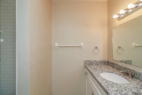 625 Holland Ave - Photo 7 of 18