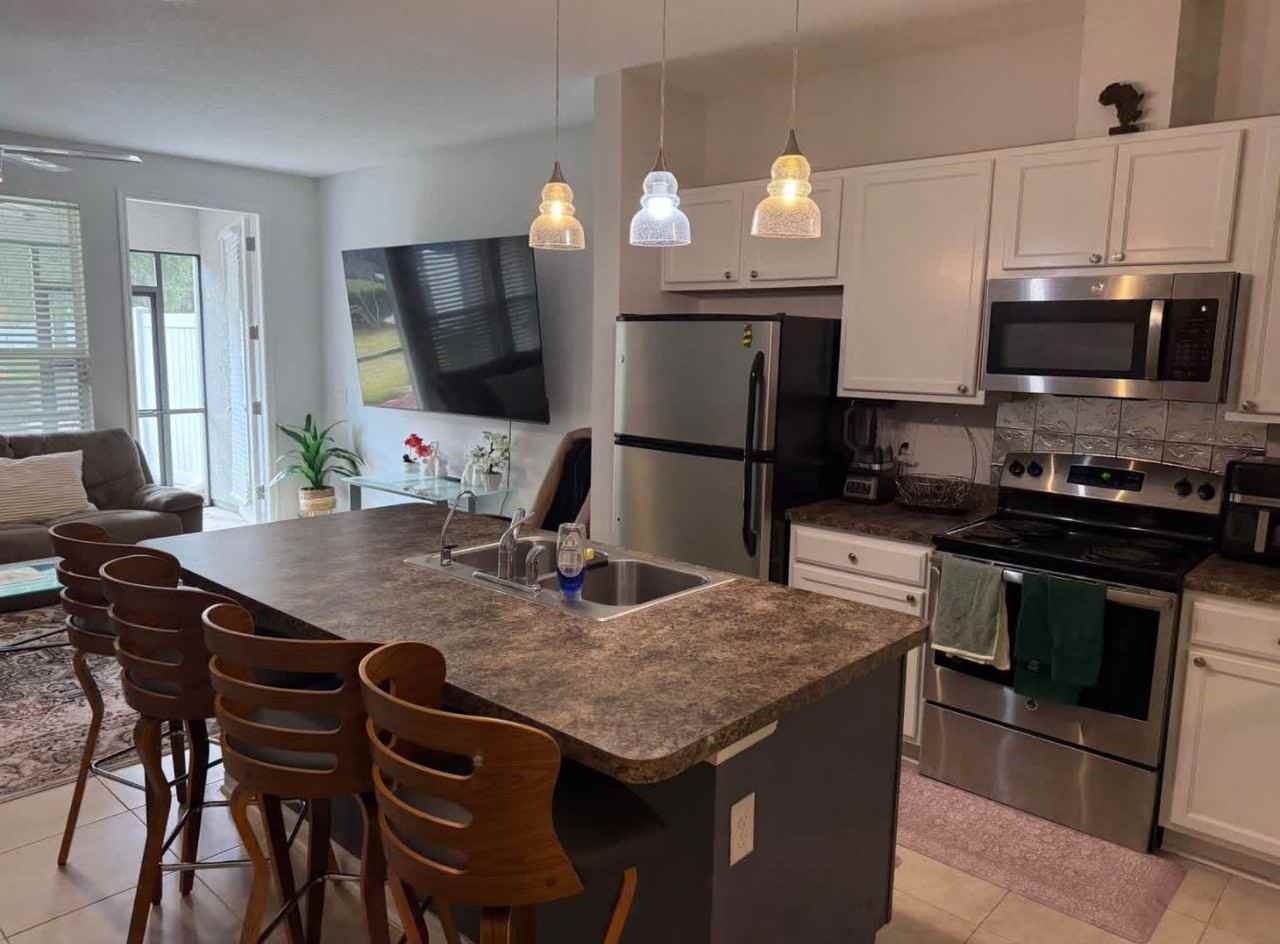 4220 Plantation Oaks Blvd #1814