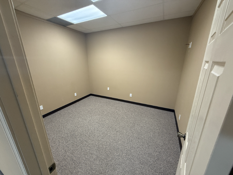 3131 Wolf St - Photo 5 of 8
