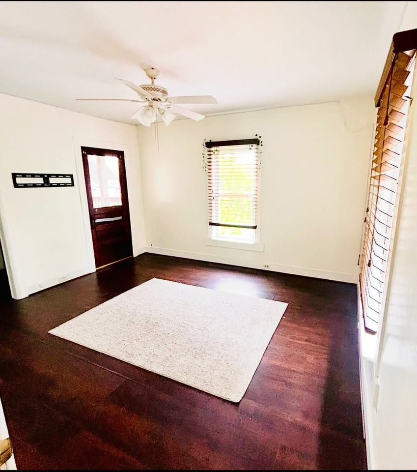 406 Chestnut St #2 - Photo 4 of 6