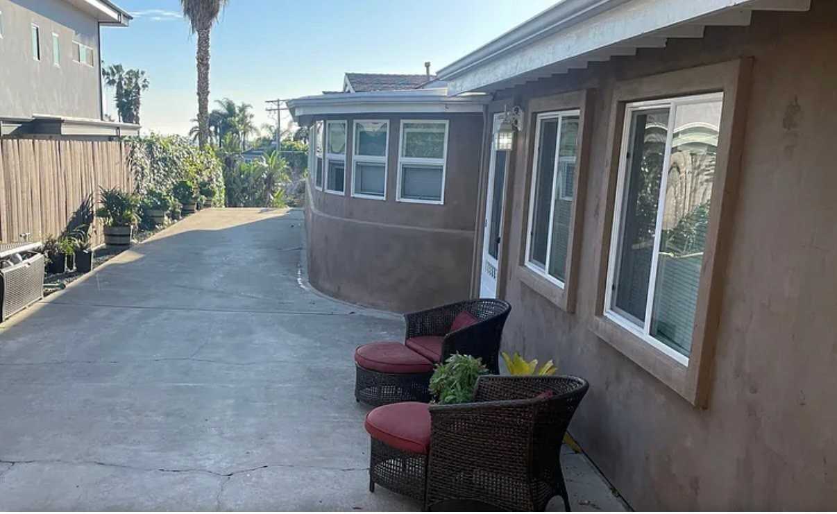 5081 Foothill Blvd - Photo 3 of 10