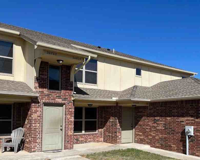 20849 Landmark Dr #15 - Photo 4 of 12