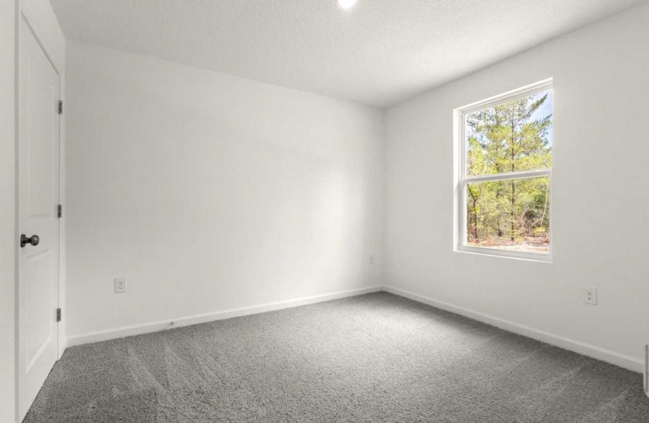 135 E Tiger Lily Ln - Photo 3 of 10