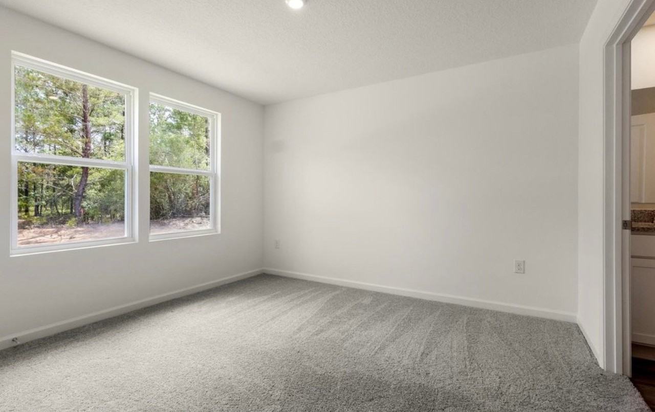 135 E Tiger Lily Ln - Photo 4 of 10