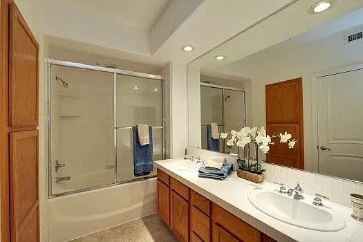 1444 S 3rd St - Photo 5 of 9