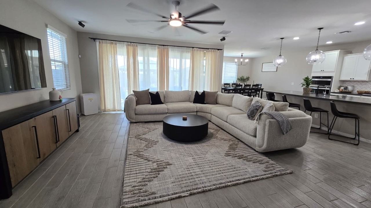 5717 N 108th Ave - Photo 6 of 20