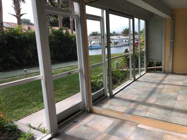 698 Ne Spanish River Blvd - Photo 3 of 9