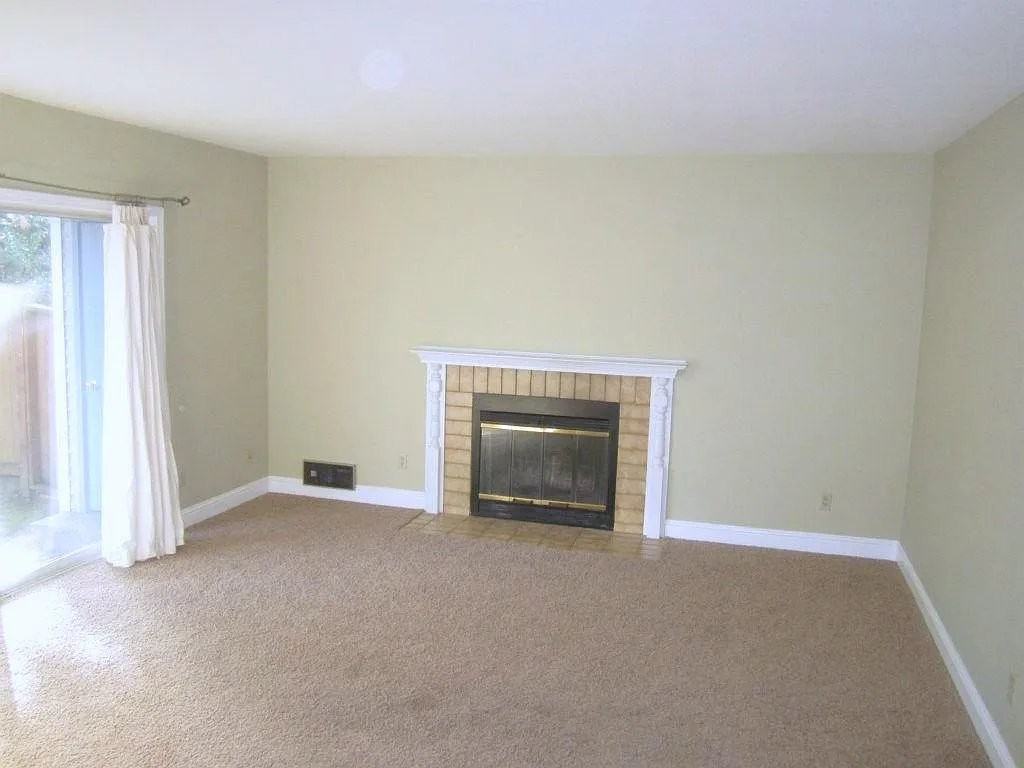 10833 Se 172nd St - Photo 4 of 9