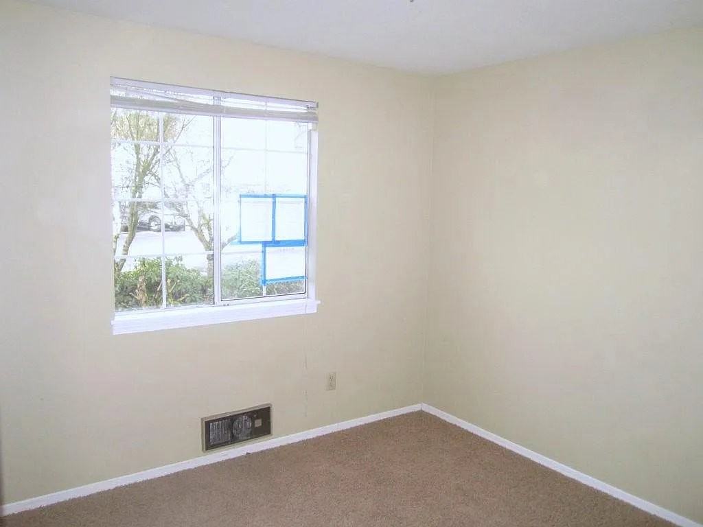 10833 Se 172nd St - Photo 6 of 9